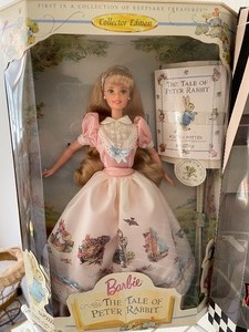 lot 136 image: Barbies Barbies Barbies