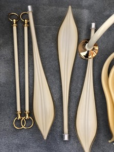 lot 106 image: Chandelier
