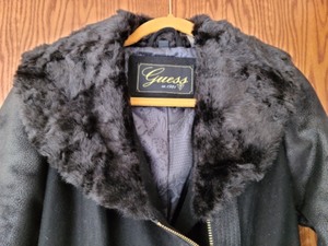lot 93 image: Womens Guess Jacket