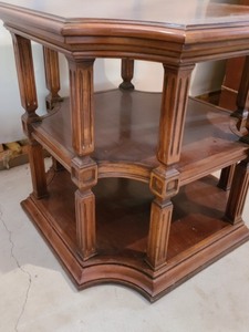 lot 175 image: Vintage Thomasville Side Table