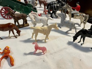 lot 214 image: Large Lot of Horse Figurines