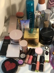 lot 242 image: Cosmetics Grouping
