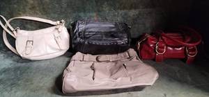 lot 115 image: Purses in All the Basic Colors You Need