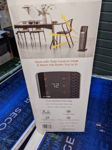 lot 159 image: Lasko 22 Inch Ceramic Tower Heater