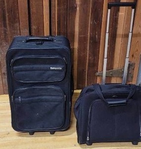lot 120 image: 2 Pieces of Black Samsonite Carry-On Rolling Luggage Pieces