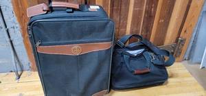 lot 119 image: 2 Pieces of  Green Canvas Luggage