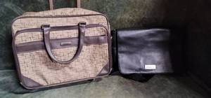 lot 109 image: Kenneth Cole Laptop & Messenger Bags