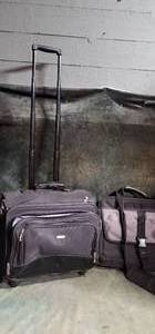 lot 107 image: Pair of Black LaptopCarry-All Bags