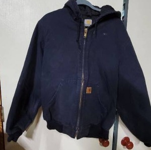 lot 26 image: Mens Navy Blue Carhartt Hooded Jacket Size Large