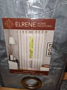 lot 179 image: 5 Erlene Home Fashions Latique Sheer Grommet Panels 52 x 95