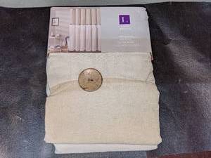 lot 184 image: New Lush Decor Shower Curtain 