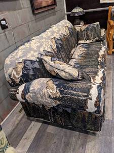 lot 6 image: Rustic Up North Cabin Hide-A-Bed Sofa