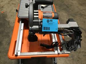 RIDGID 7 In Wet Tile Saw with Stand open Box see pictures