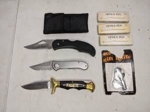 lot 344 image: Lot of Seven Pocket Knives in Various Styles