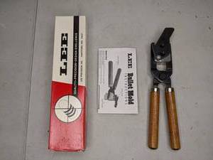 lot 212 image: Lee Double Cavity Bullet Mold 452-200-RF