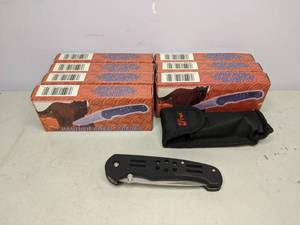 lot 135 image: Frost Cutlery Panther Creek Folding Knives - Lot of Seven
