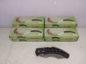 lot 143 image: Frost Cutlery Swamp Lizard Folding Knives - Lot of Ten