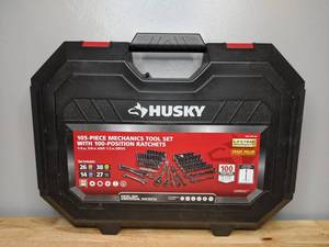 lot 7 image: Brand New Husky 105 Piece Mechanics Tool Set