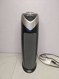 lot 98 image: Germ Guardian Air Purifier  HEPA Filter & UV Light Sanitizer