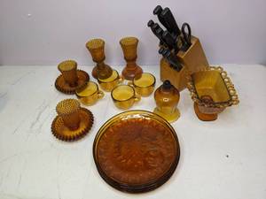 lot 168 image: Lot of Vintage Amber Glass Dishes & Knife Block Set
