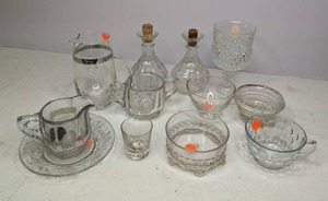 lot 177 image: Assorted Vintage Glass Servingware