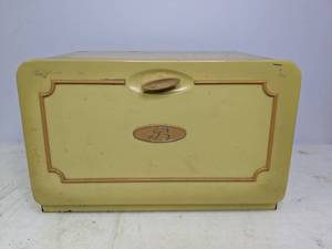 lot 247 image: Vintage Bread Box