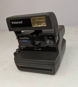 lot 110 image: Polaroid OneStep Close Up Instant Camera