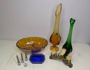 lot 117 image: Lot of Vintage Glassware & Candle Holders