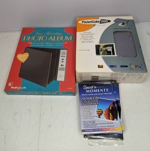 lot 128 image: Voice Recording Photo Album, Photo Paper & Portable Photo Printer