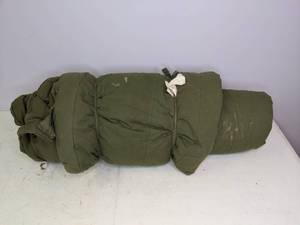 lot 262 image: Military Sleeping Bag