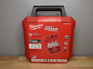 lot 28 image: Brand New Milwaukee Hole Dozer Saw Kit 13 Piece