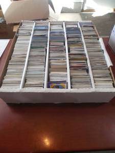 lot 1 image: 5 Row Box Of assorted Cards