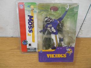 lot 14 image: Randy Moss Mcfarlane Action Figure - Vikings