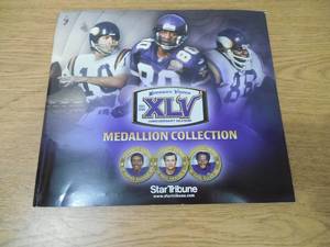 lot 28 image: Minnesota Vikings Medallion Collection Set