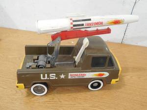 lot 131 image: Mattel V- Room Motor Missle Launcher Truck