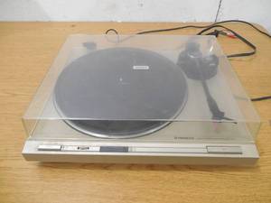 lot 146 image: Pioneer Vinyl Record Player