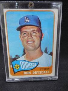 lot 203 image: 1965 Topps #260 Don Drysdale