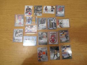 lot 293 image: (18) Hockey Jersey  Autographs Sports Card Lots