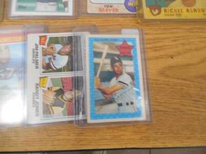 lot 305 image: 50s - 80s Assorted Sports Card Lot