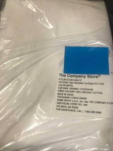 lot 37 image: Organic White Solid Sateen King Duvet Cover