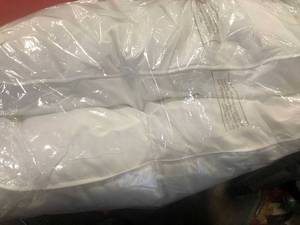 lot 38 image: Down-Free Pillow 2-Pack White - Queen  Down Alternative Pillows, PO57-Q-WHITE, NEW