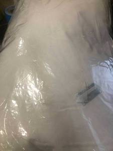 lot 40 image: Supreme Medium Down King Pillow (1), PP47-K-WHITE, NEW