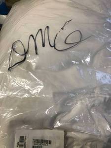 lot 45 image: Best Medium Down Queen Pillow(1), PP34-Q-WHITE, NEW