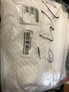 lot 55 image: Madelyn Matelasse White Cotton Machine Washable King Box Spring Cover, GP87-K-WHITE, NEW