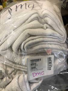 lot 85 image: Cotton Weave White Solid King Woven Blanket, KO33-K-WHITE, NEW