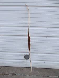 lot 12 image: Nice Vintage BEN PEARSON Archery Bow - Pony 7020