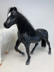 lot 89 image: 4 Large ToyDoll Horses
