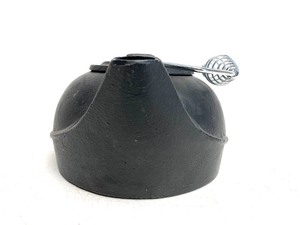 lot 82 image: Vintage Cast Iron Teapot