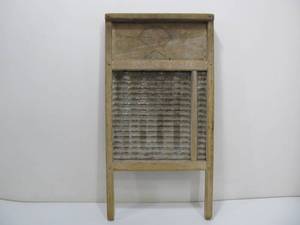 lot 66 image: Antique Primitive Washboard