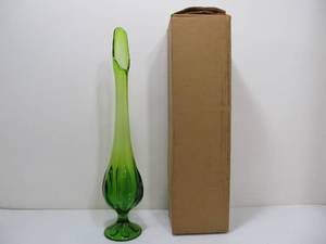 lot 71 image: NOS vintage LARGE Green Glass Vase